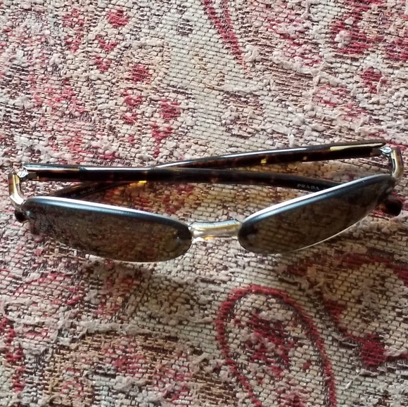 PRADA Sunglasses Model:PRADA SPR 10B Frame Color:Brushed Matte Silver Tortoise - Picture 5 of 13